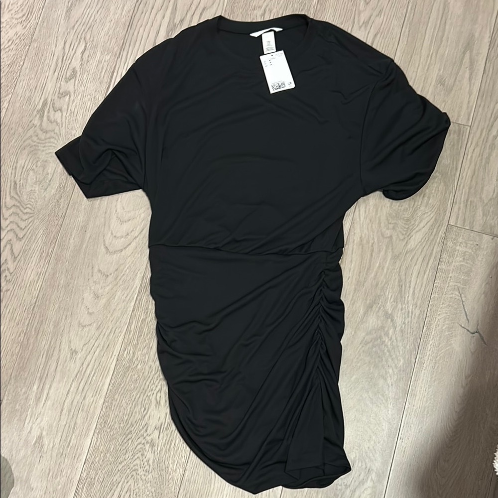 H&M Black Mini Dress with Asymmetrical Ruched Design and Short Raglan Sleeves